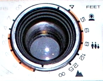 Bild: Objektiv einer Kodak-Sofortbildkamera